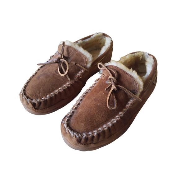 L.L.Bean Wicked Good Moccasin Slippers Men's Sz 8 Genuine Shearling Fur Suede - Picture 1 of 13